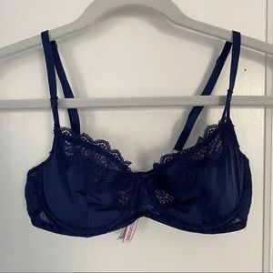 Victoria’s Secret Dream Angels Unlined Lace Bra